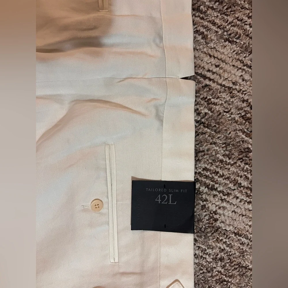 Men’s Banana Republic Linen Blend Cream Chinos